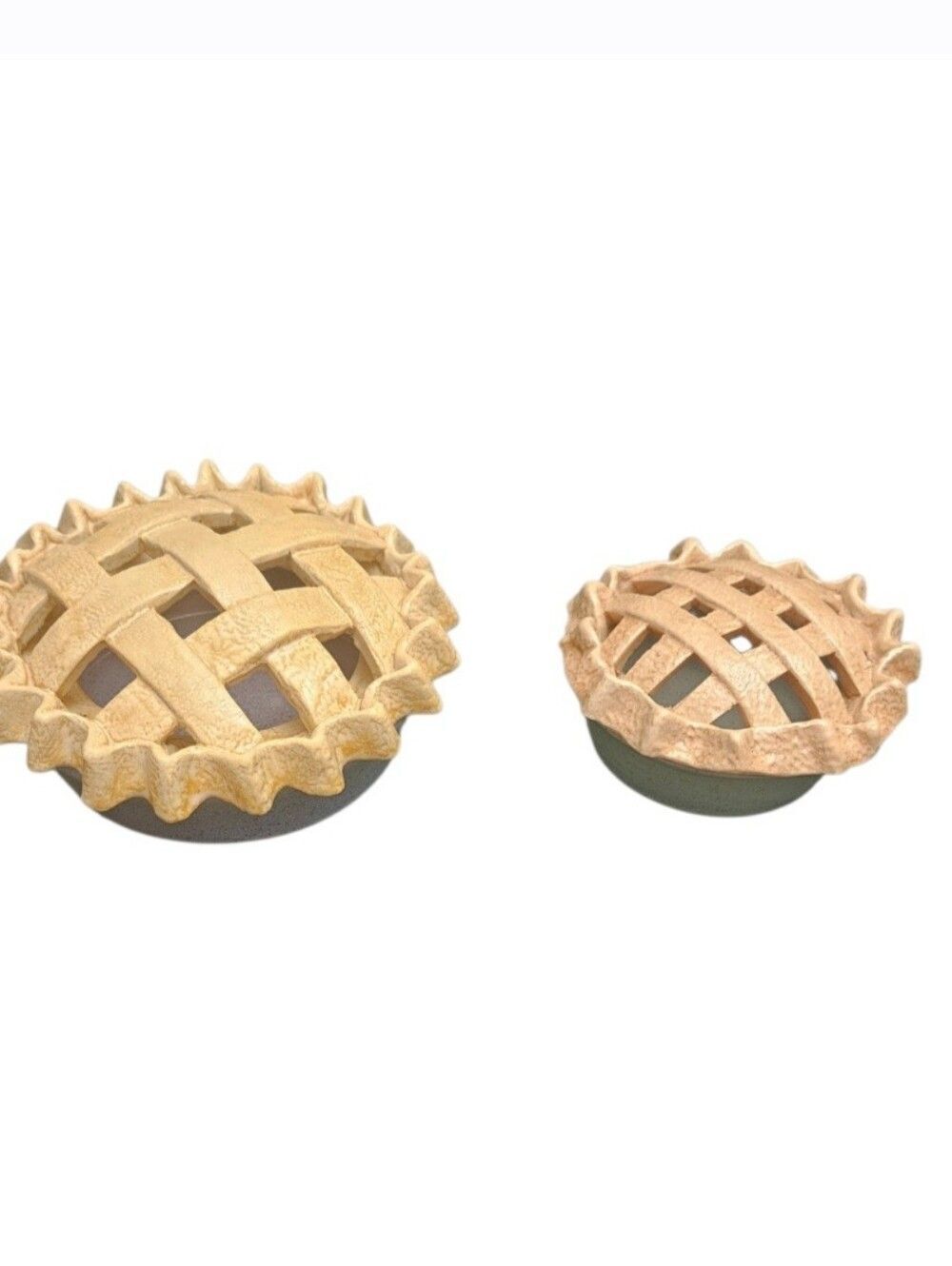 Vintage Ceramic Lattice Pie Dish Set of 2 (Large & Small)
